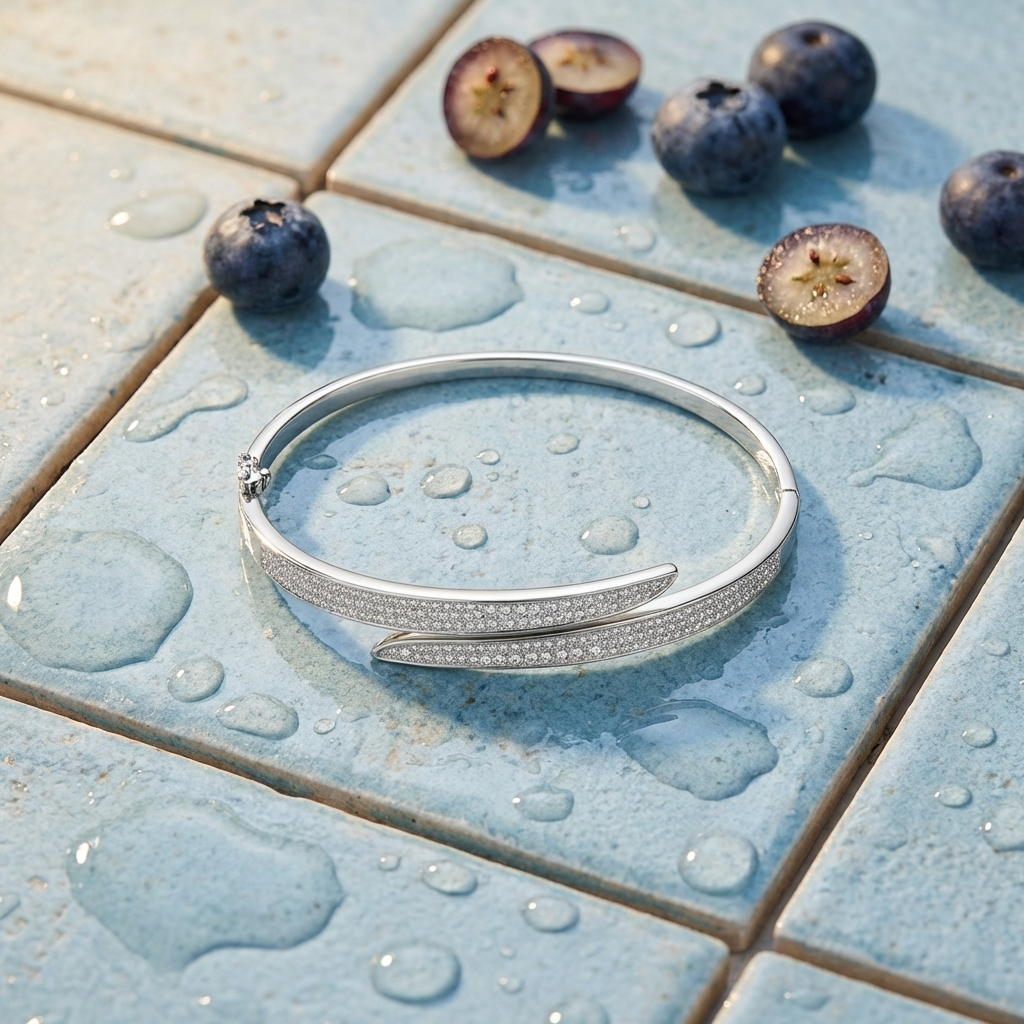 Astrid Silver Bangle