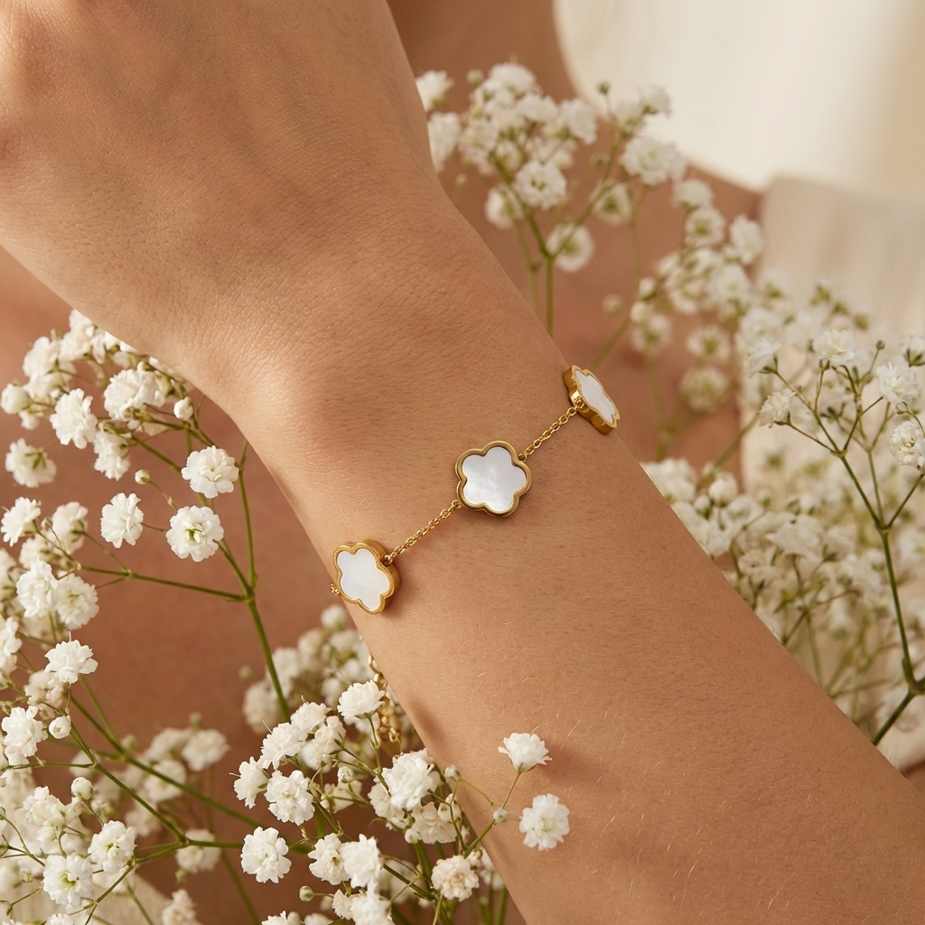Emmy Clover Bracelet