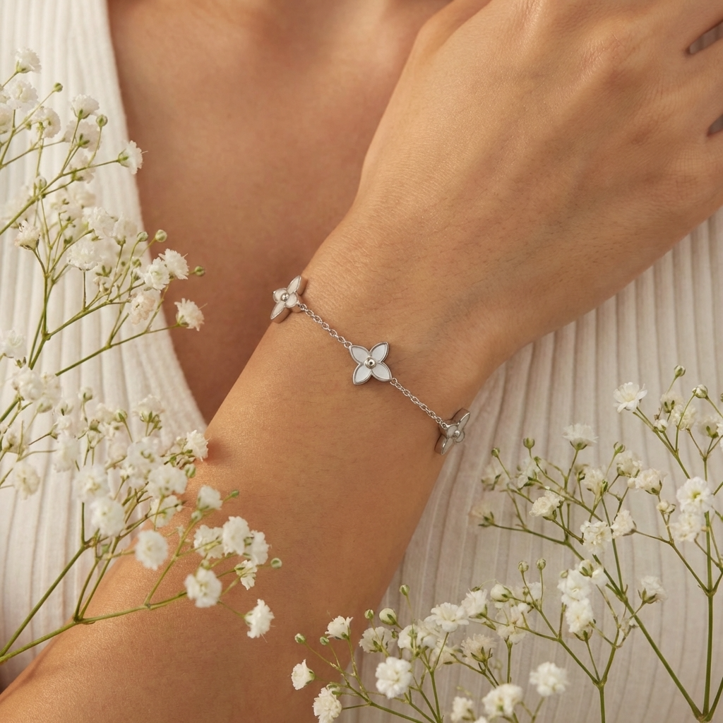 Ella Clover Bracelet
