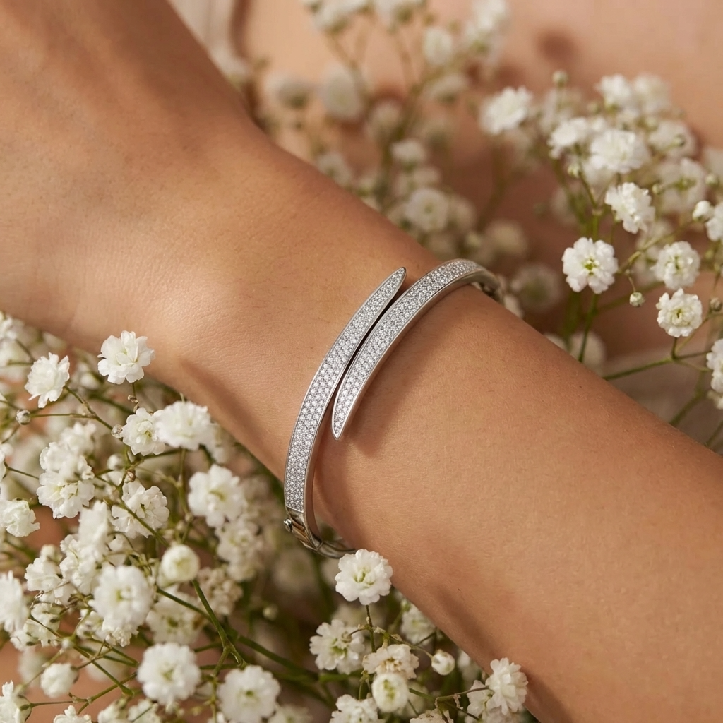 Astrid Silver Bangle