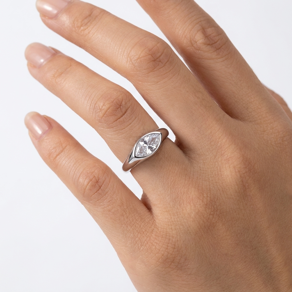 Iris Silver Ring