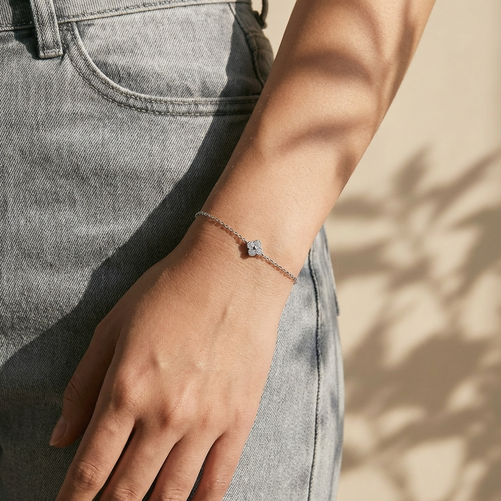 Louise Clover Bracelet