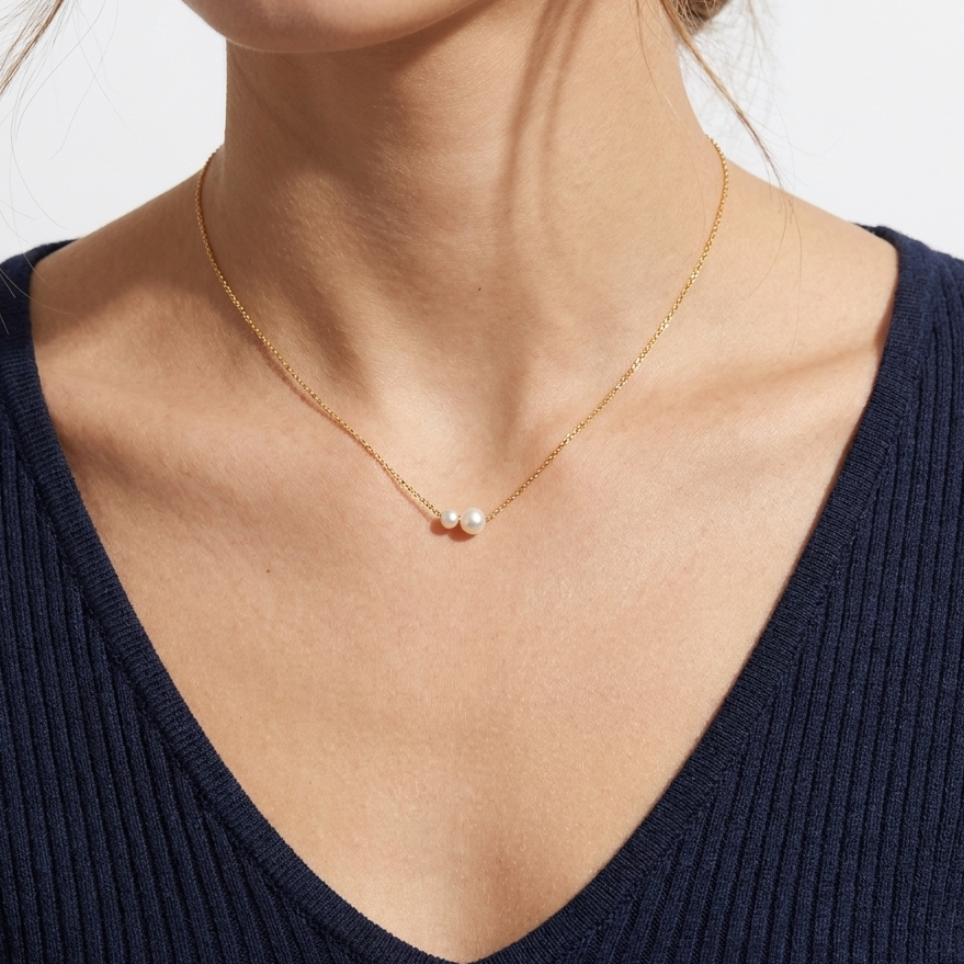 The Pearl Duet Necklace