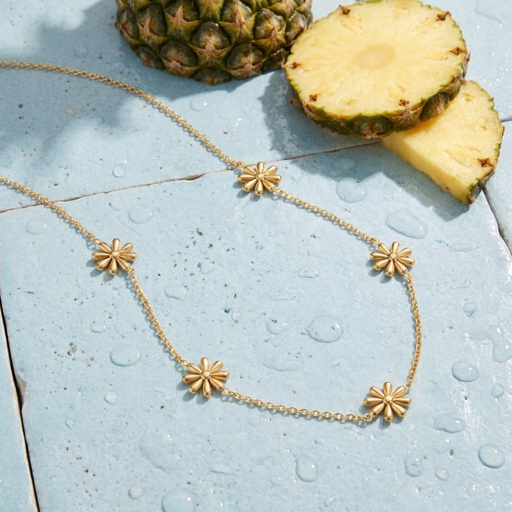 Clara Flower Necklace
