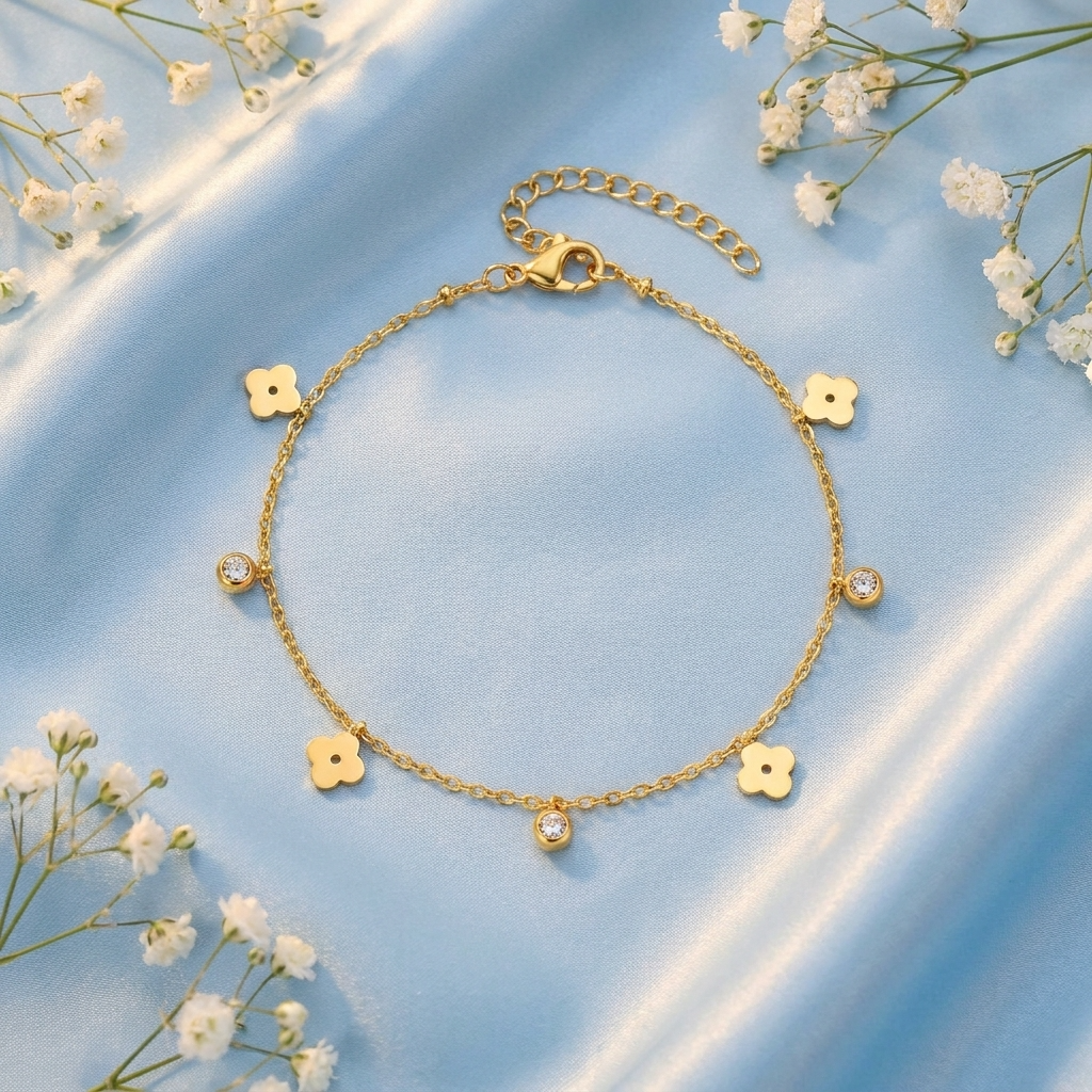 Liora Clover Charm Anklet