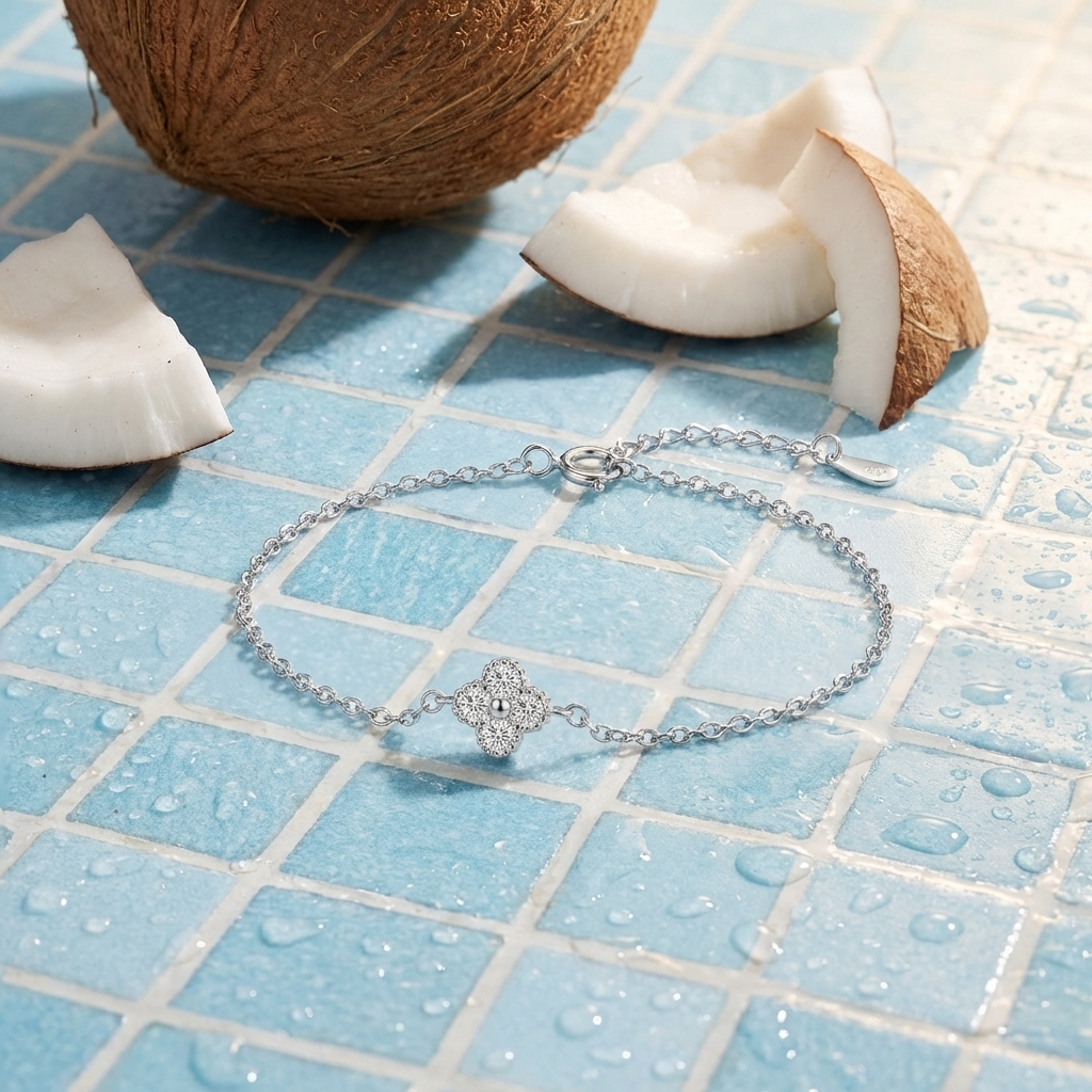 Louise Clover Bracelet