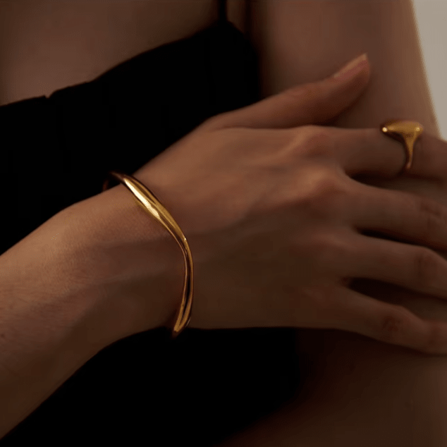 Juliette Gold Bangle - Lelice Jewelry
