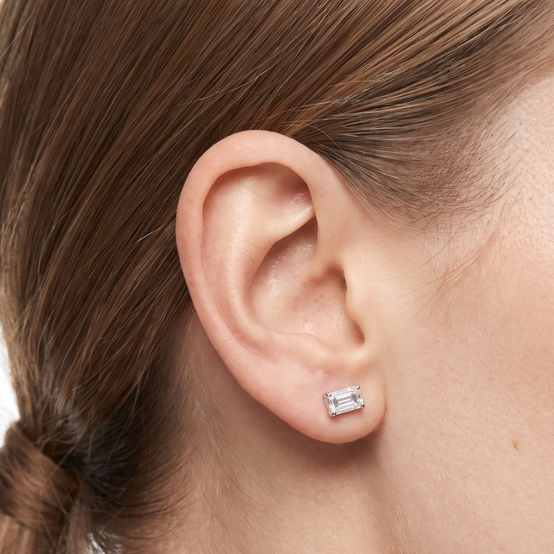 Close-up of the Lelice Léonie Silver Studs on the ear