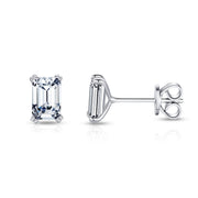Lelice Léonie Silver Studs on a white background