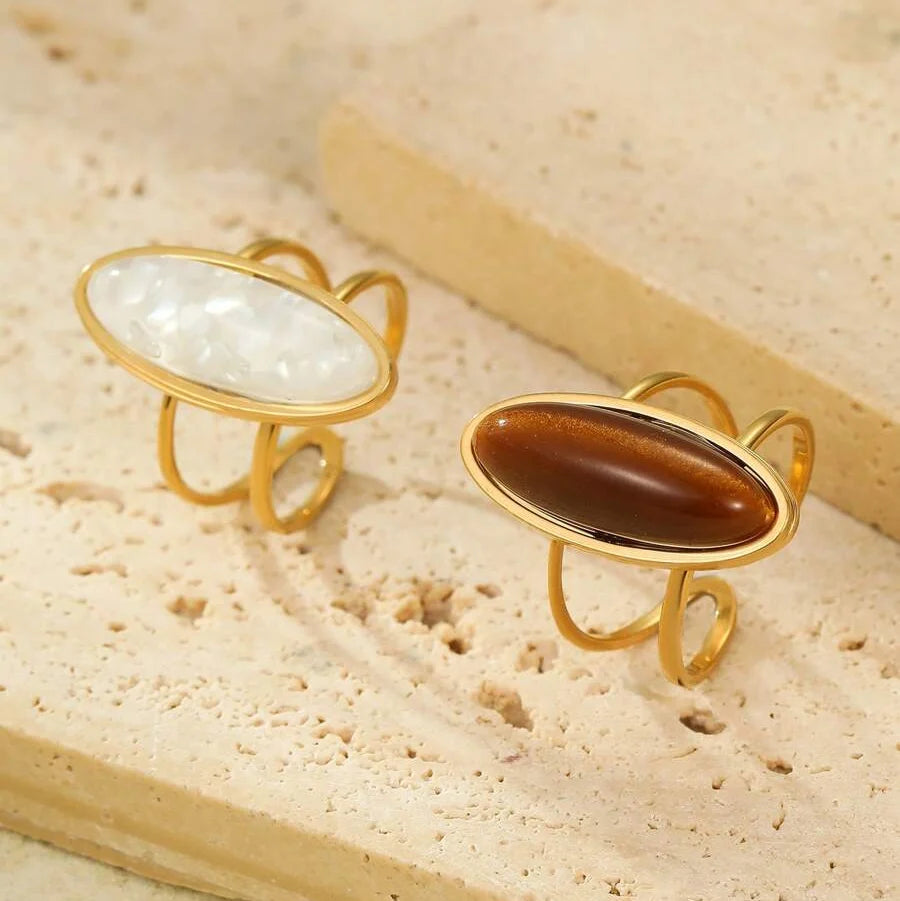 Oriane Oval Stone Ring Set